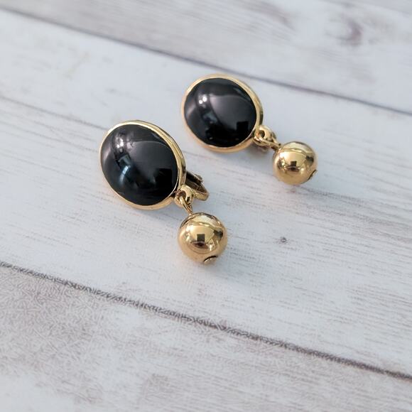 Vintage Clip On Earrings Black Enamel & Gold Tone Ball Dangle - Picture 3 of 6